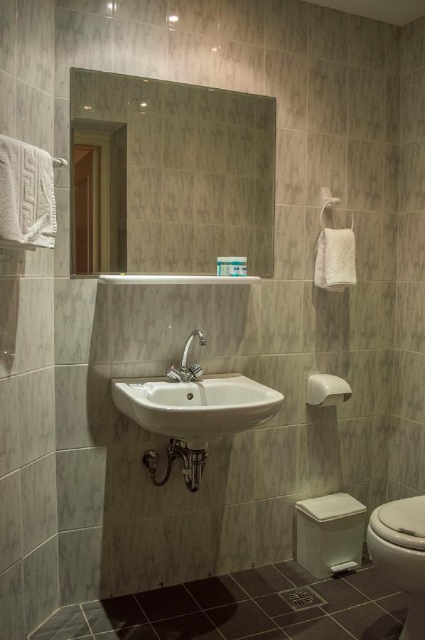 Hotel Oiti Loutra Ipatis Bagian luar foto