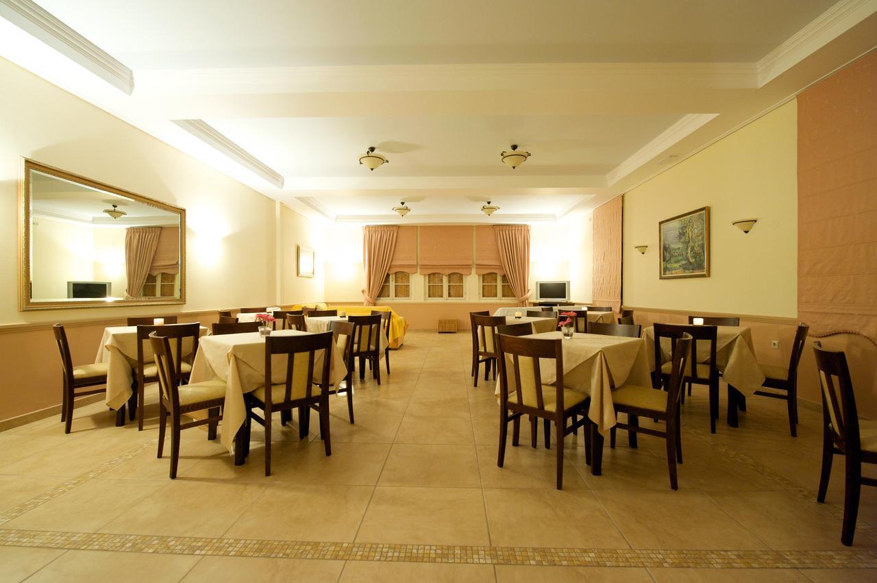 Hotel Oiti Loutra Ipatis Bagian luar foto