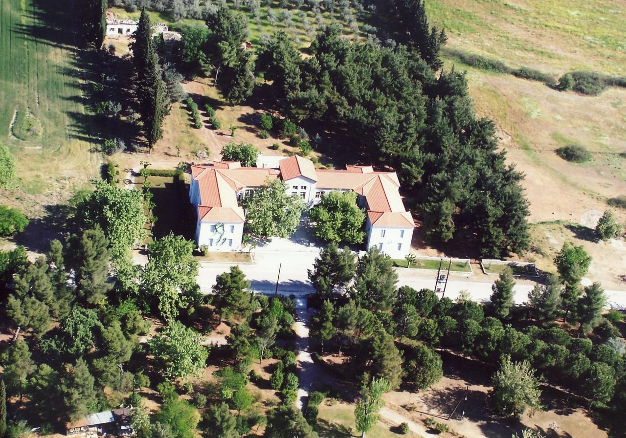 Hotel Oiti Loutra Ipatis Bagian luar foto